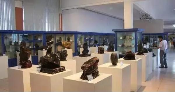 2003年第三届柳州国际奇石节,柳州奇石节