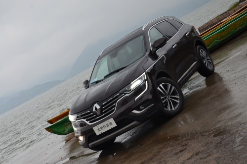 试驾2011雷诺科雷傲,2013款雷诺科雷傲进口2.5试驾