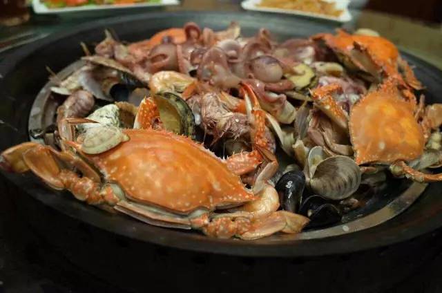 青岛海鲜一锅蒸,青岛必吃的海鲜做法