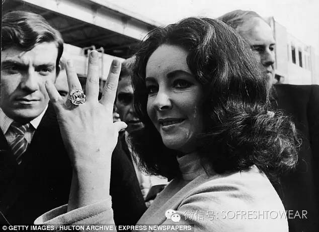 有哪些结婚用的珠宝首饰推荐 (名人们结婚定制的高级定制珠宝)