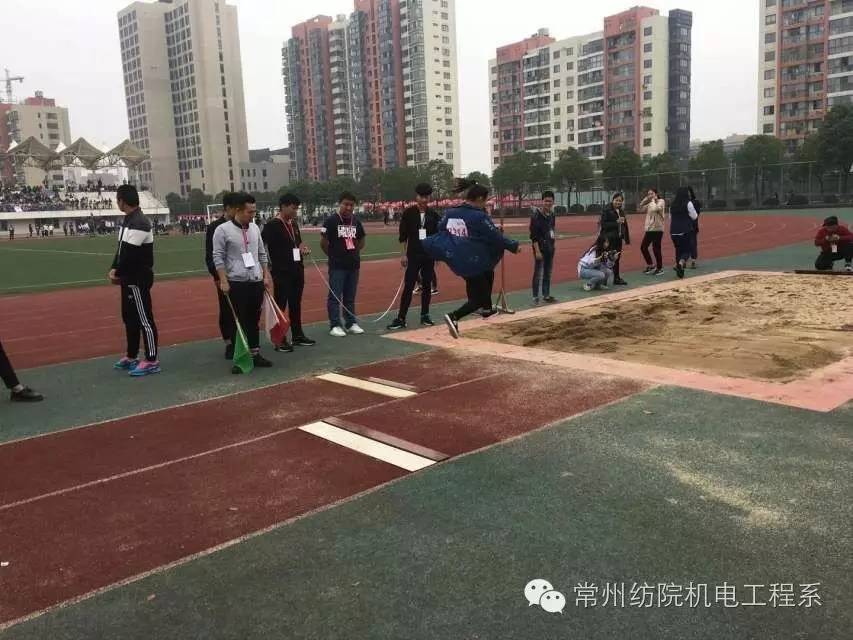 福田中学三十三届校运会视频,盘点各校校运会炸裂式开幕