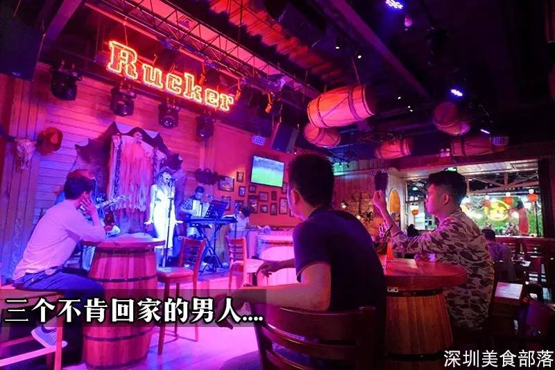 这家店，凭什么7点就能坐满，直到凌晨1点还有人舍不得走