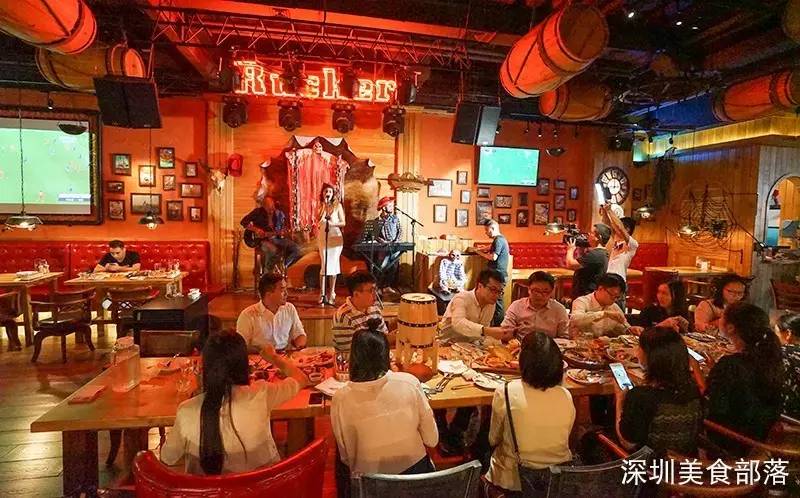 这家店，凭什么7点就能坐满，直到凌晨1点还有人舍不得走