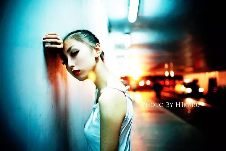 走进夜晚,拍一组让人迷恋的夜景人像