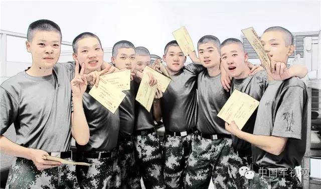 新兵连辛苦还是下连辛苦,新兵连吃了很多苦