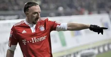 球品即人品拿球说话,踢球的风格与人的性格