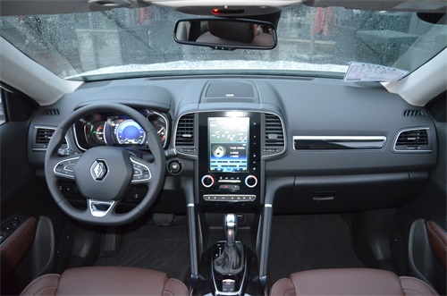 试驾2011雷诺科雷傲,2013款雷诺科雷傲进口2.5试驾