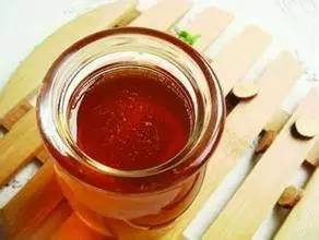 干咳少痰是秋燥的表现吗,秋燥嗓子痒干咳吃什么