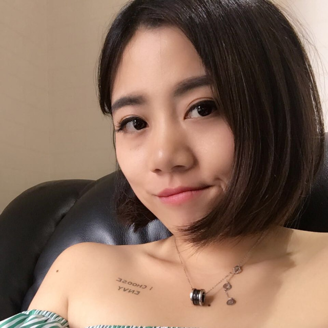 酒已点好,今晚在民歌湖酒吧街三位美艳的930主播与你有约!