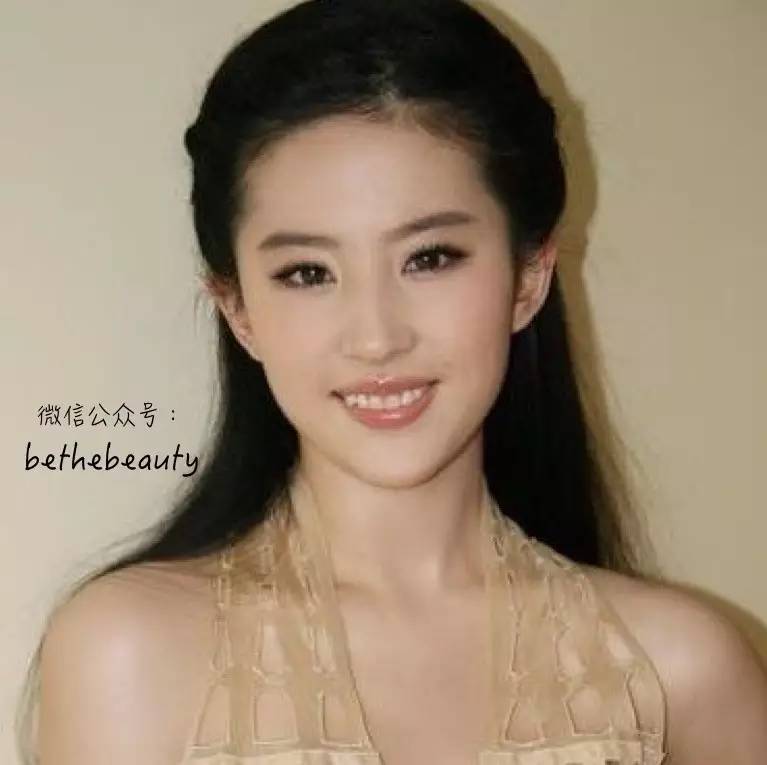 为什么画完眼妆看起来很凶,看起来眼睛有神但是不凶的眼妆