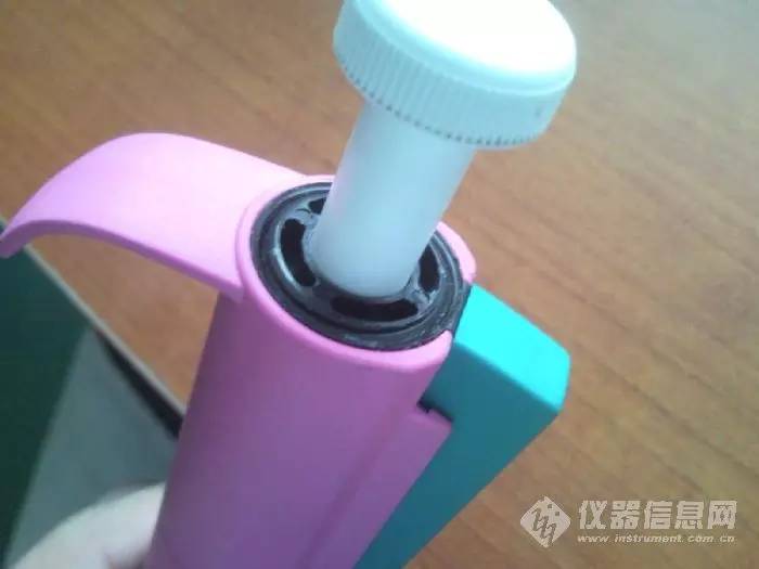 移液器的拆解及维修,移液器拆卸和安装方式