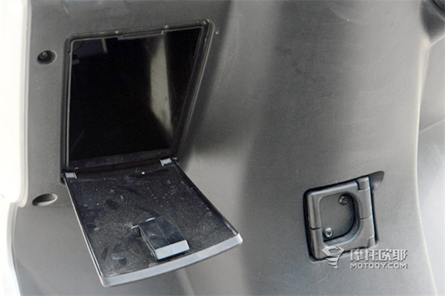 2020款标致citystar200,标致城市之星200与200i区别