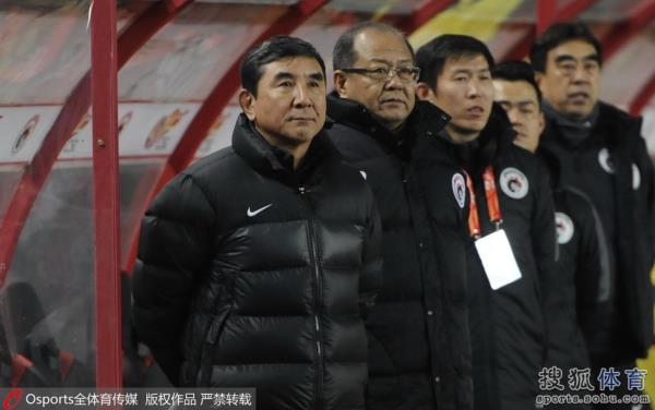 辽足战苏宁肇俊哲告别战潇洒带球大将风范