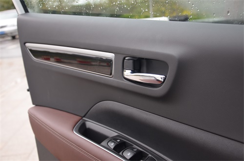 试驾2011雷诺科雷傲,2013款雷诺科雷傲进口2.5试驾