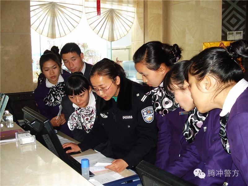 办证大厅如何更好的服务群众,户籍办理小窗口便民服务大舞台