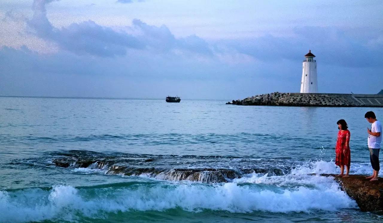 三亚瑞吉酒店攻略,三亚瑞吉酒店夜间风景