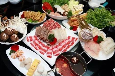 新白鹿、绿茶3折，炉鱼、乐伯部队锅半价，哈根达斯买一送一西湖边上的老牌商场，要用6天承包你的胃！