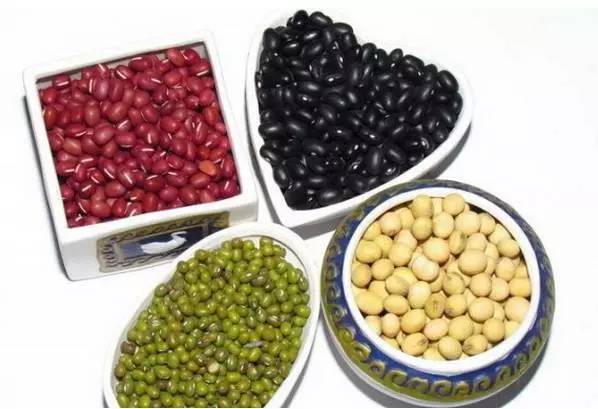 小孩鼻子痒最简单的自愈方法,3岁孩子鼻子痒会流血是怎么回事