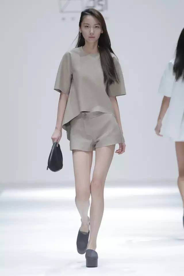 时装周特辑|Day6哇吲、LENGTHEN、陈闻、爱慕，总有一场秀打动你！