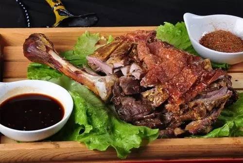 青岛利群金鼎广场营业时间,青岛利群金鼎广场美食在几楼