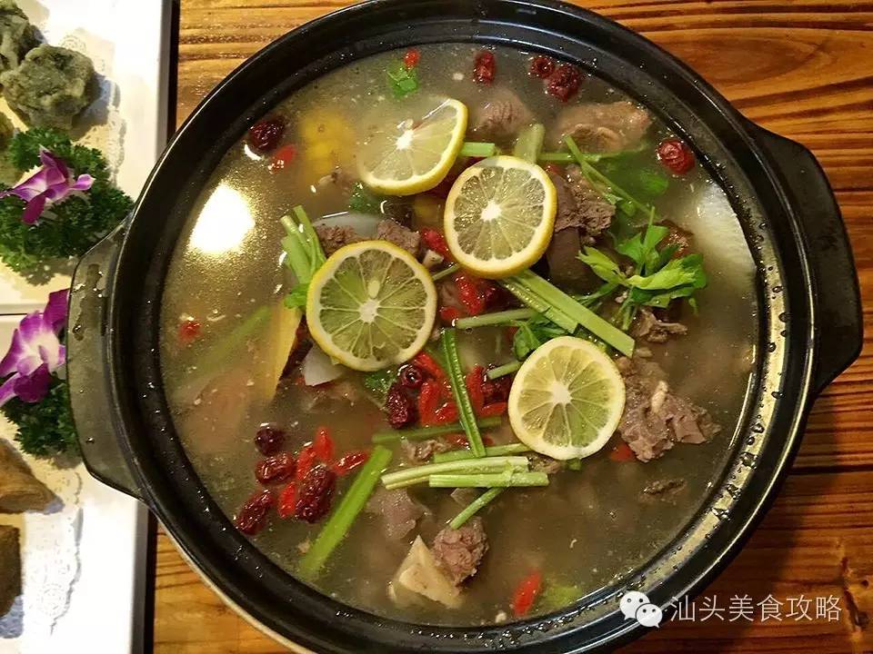 一大班汕头吃货争着到这家店*鸡叫**,竟引起一场“骚乱”!手快有手慢没!