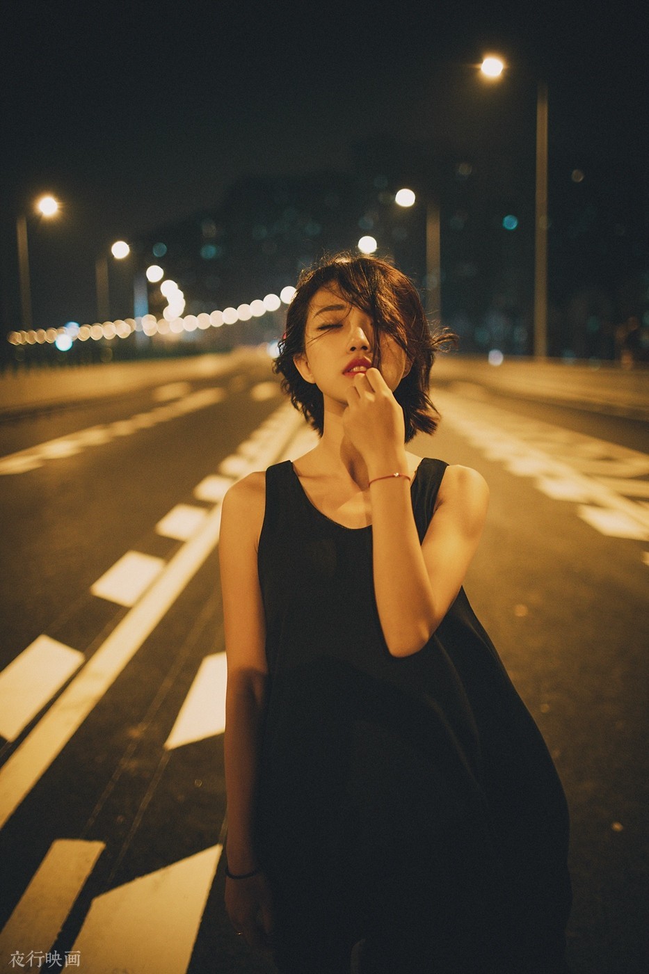 走进夜晚,拍一组让人迷恋的夜景人像