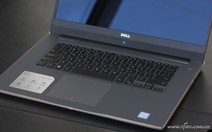 戴尔燃7000r1525s,戴尔燃7000黄白交替