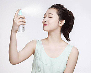 想要肌肤白皙光亮就用这个方法,保湿亮肌喷雾