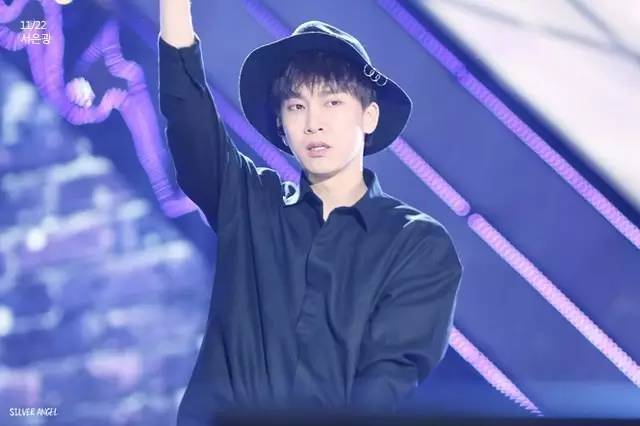 令人羡慕的爱豆应援,爱豆们的应援是真的吗