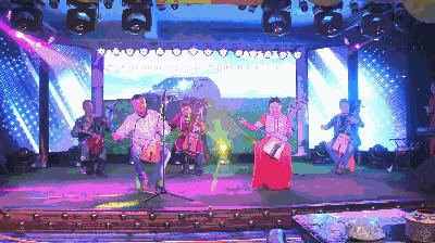 赤峰有马头琴表演的餐厅,烧烤马头琴