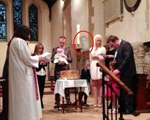 照片上有鬼影怎么回事,照片上的鬼影是什么