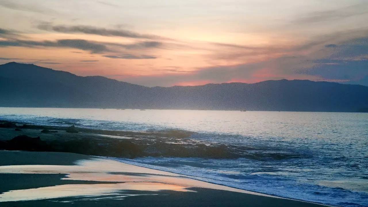 三亚瑞吉酒店攻略,三亚瑞吉酒店夜间风景