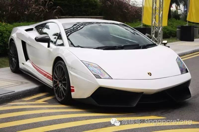 银行账户里64新元，我用这个方法在新加坡买了辆*博兰**基尼！