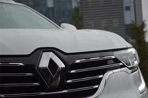 试驾2011雷诺科雷傲,2013款雷诺科雷傲进口2.5试驾