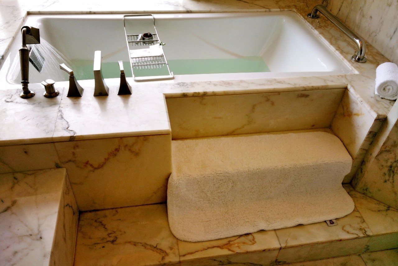 三亚瑞吉酒店攻略,三亚瑞吉酒店夜间风景