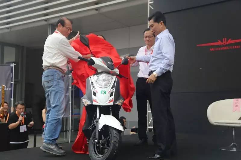 重庆万强克尔维特,科尔维特2023款