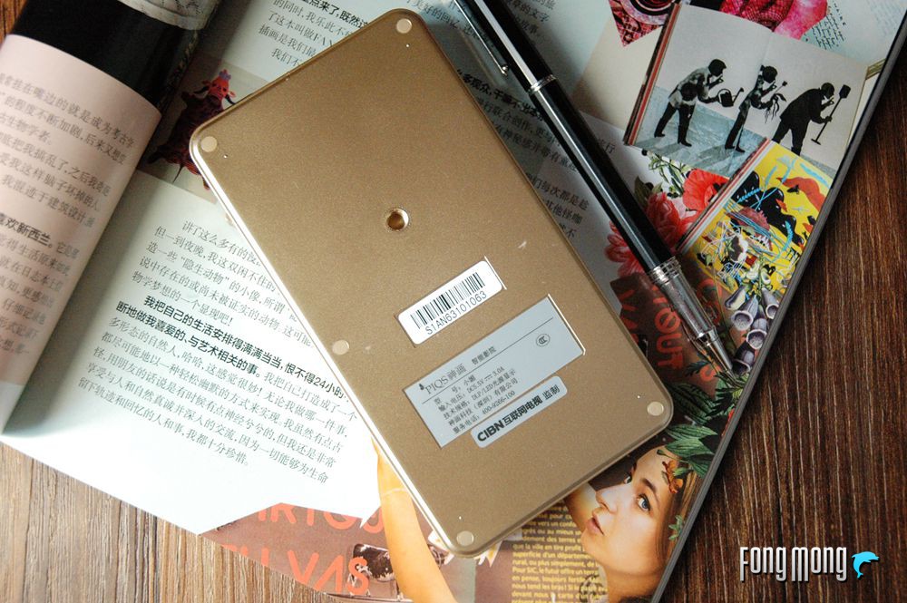 电视OUT啦！1000多快买个神画小媚在家看电影