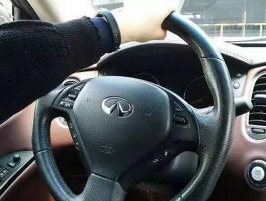 电子节温器作用,电子节温器控制开关什么作用