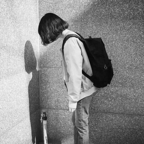 最好的道别就是不去打扰,曲终人散终究会习惯