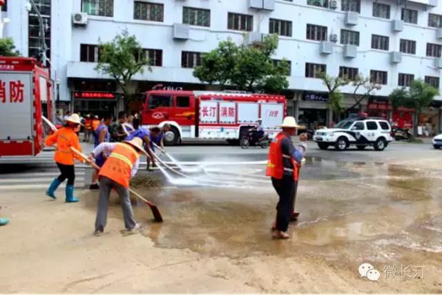 关爱环卫工人公益活动图片,关爱环卫工人暖冬在行动