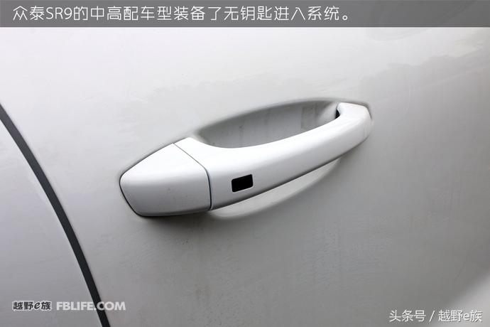 众泰sr9和保时捷外形对比,保时捷跟众泰sr9仪表盘的区别