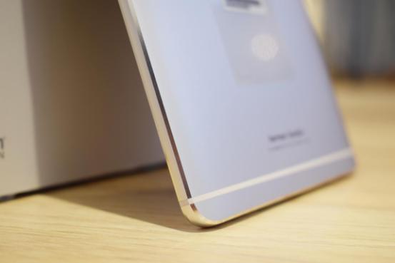 华为平板m3上手视频,华为平板m3开箱视频