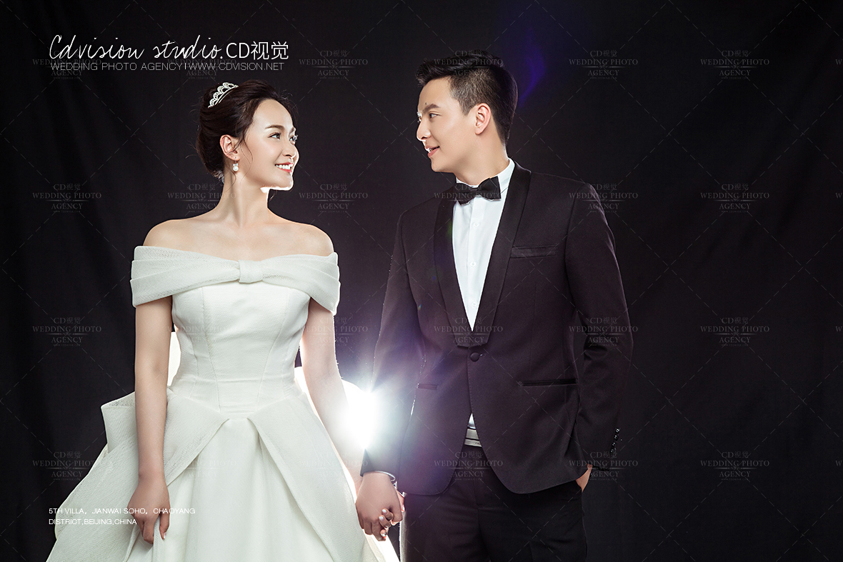 婚纱摄影复古外景拍照,韩式简约风婚纱照客片