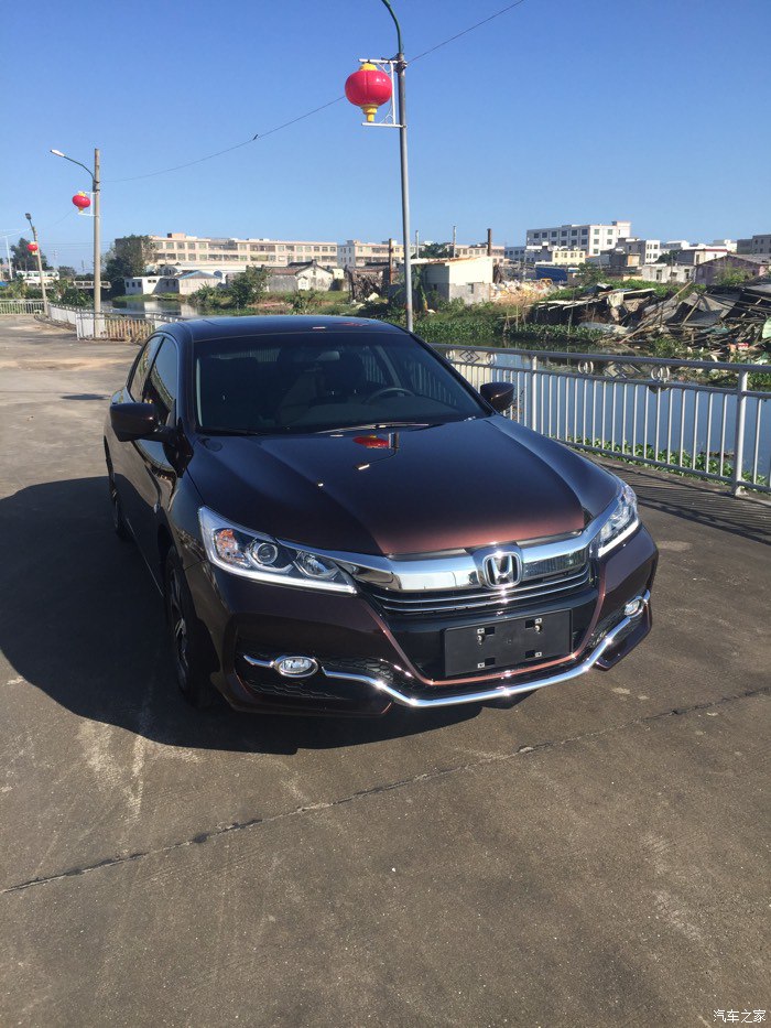 本田雅阁2.0精英版提车,雅阁琥珀金