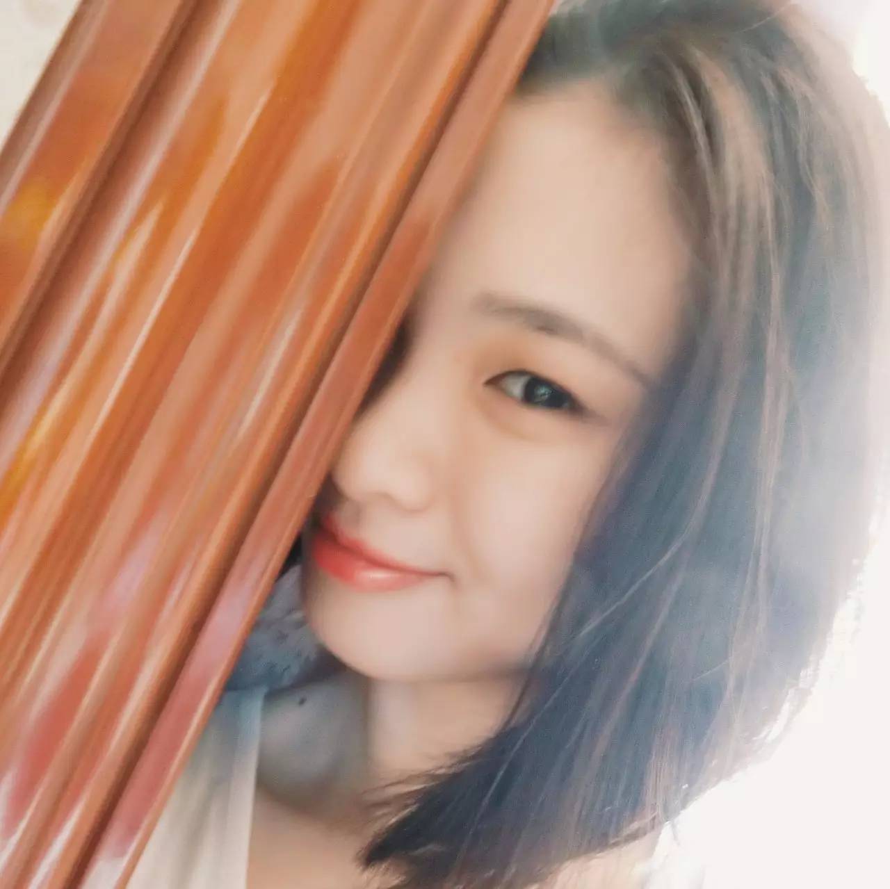 最爱的口红是哪种,花西子口红不掉色不沾杯试色