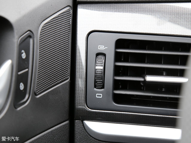 吉利帝豪2017款百万向上互联版,吉利帝豪百万款测试