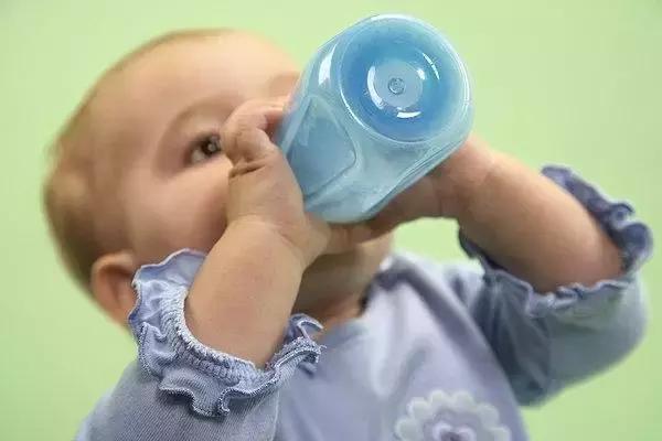 宝宝饮水杯哪一款比较好,好用的学饮杯水杯