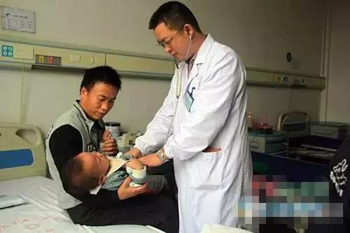 喷漆玩具致15个月大宝宝铅中毒 ! 买玩具到底该注意什么?