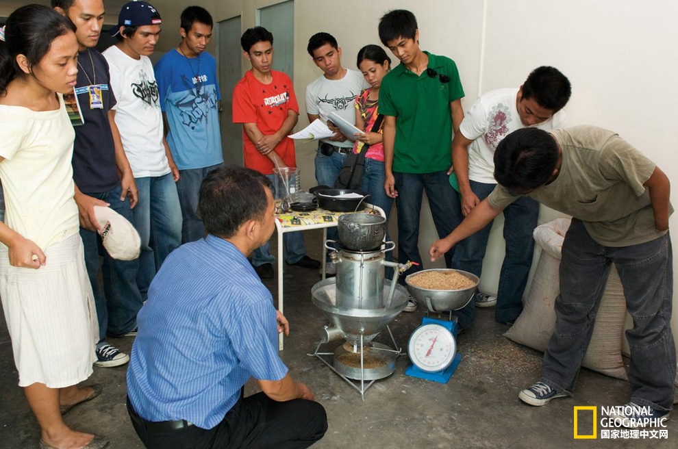 农村牛人发明节能气化炉,工程师发明专利