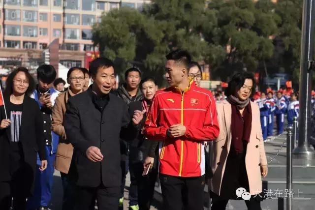 奥运会竞走冠军王镇回绥化五中都干了什么？